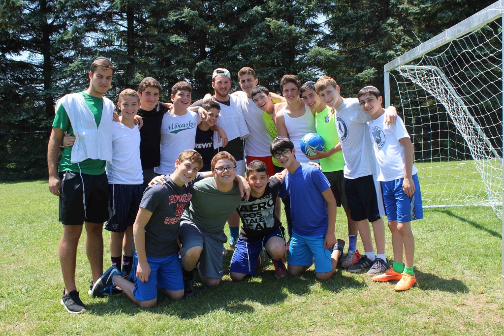 Manhigim boys playing soccer