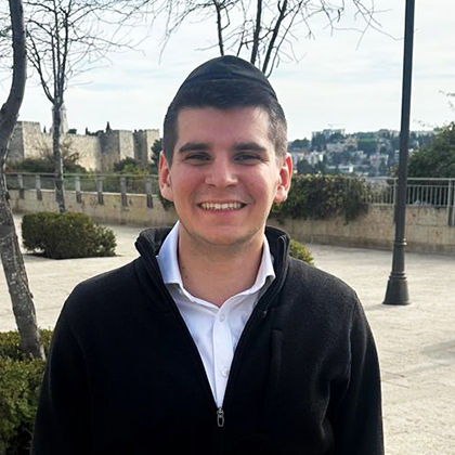Akiva Kroll